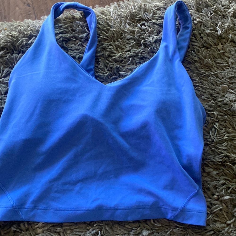 blue lululemon tank top size4 stretchy